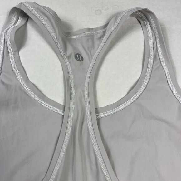 Lululemon Womens Racerback Performance Tank Top Gray Sleeveless Lightweight 4/6 - Picture 9 of 10